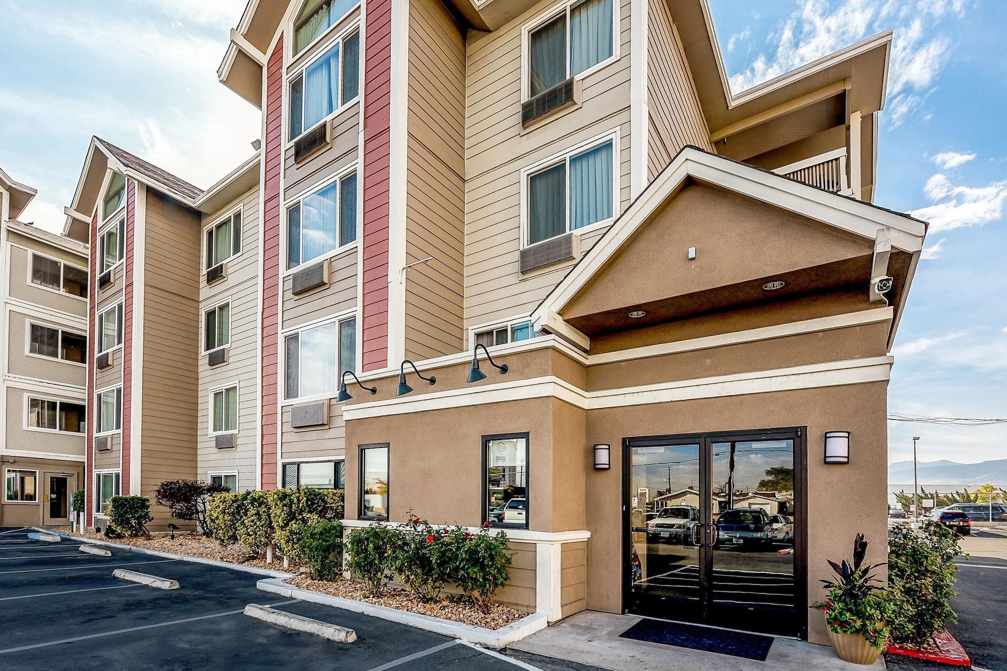 Quality Inn & Suites Reno Airport Extérieur photo