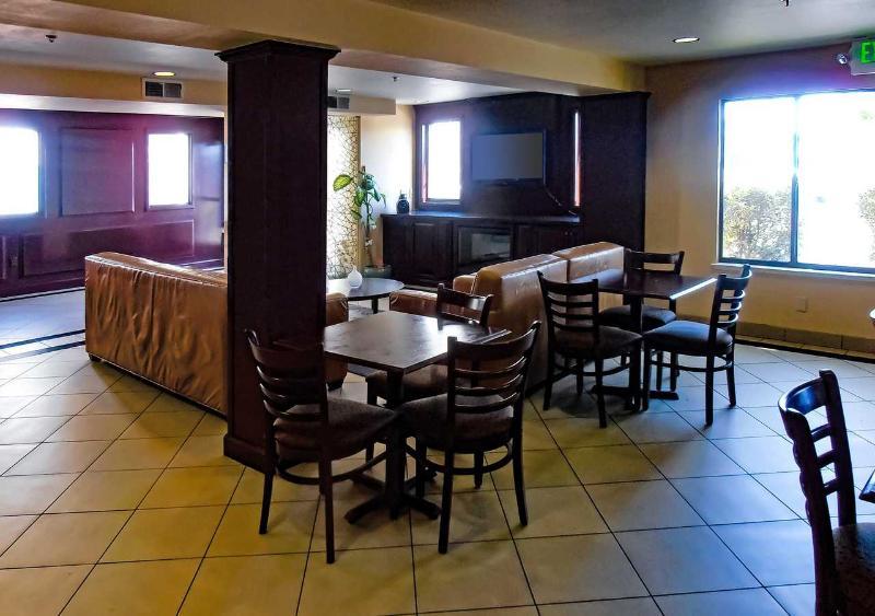 Quality Inn & Suites Reno Airport Extérieur photo