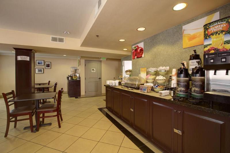 Quality Inn & Suites Reno Airport Extérieur photo